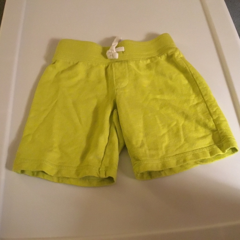 Crazy 8 Lime Green Boys Shorts Size 3T.